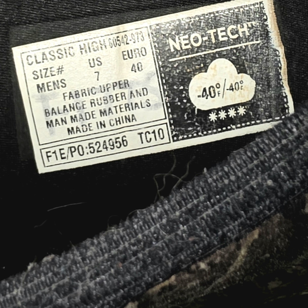 Bogs Neo-Tech Classic High Boots - Black and Brown - Picture 2 of 2